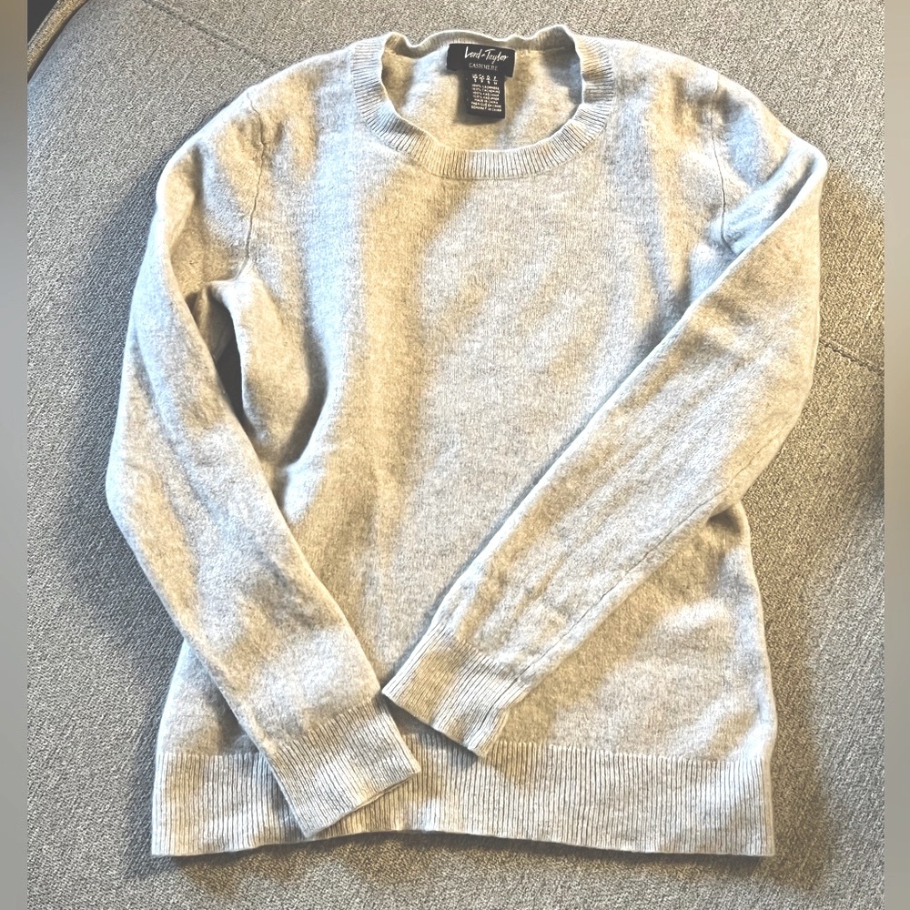 100% cashmere sweater